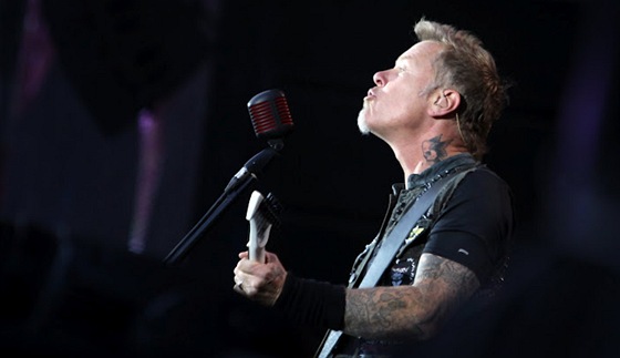 Metallica vystoupila 7. kvtna 2012 v Praze.