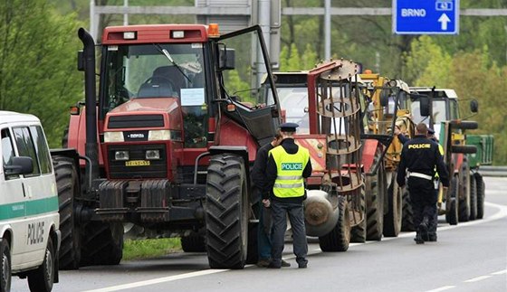 Provoz na dálnicích ochromí 29. ervna protesty zemdlc - ilustraní foto.