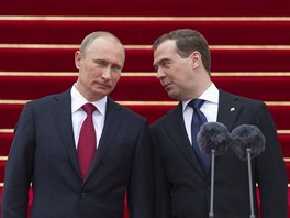 Vladimir Putin a Dmitrij Medvedv 