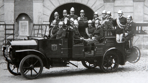 Prvn hasisk automobil v Liberci zskali hasii na zatku dvactch let. Poprv poslouil svmu elu pi poru v roce 1922.