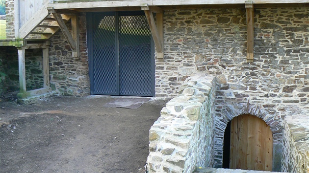 Zrekonstruované prostory pivovaru v areálu velhartického hradu.