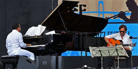 Gonzalo Rubalcaba a Al Di Meola