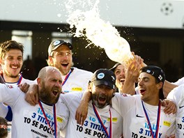 ZACHYCENÍ ZÁVĚRU LIGY. Jeden z posledních snímků, které zachycovaly průběh...