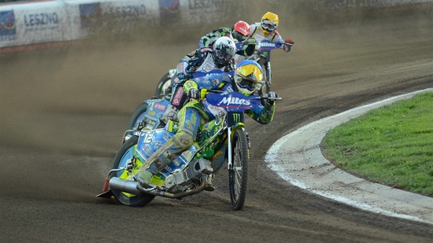 ŠIK BOJOVNÍKŮ. Takhle se seřadili Lindback, Hancock, Ljung a Hampel ve dvanácté... ŠIK BOJOVNÍKŮ. Takhle se seřadili Lindback, Hancock, Ljung a Hampel ve dvanácté...