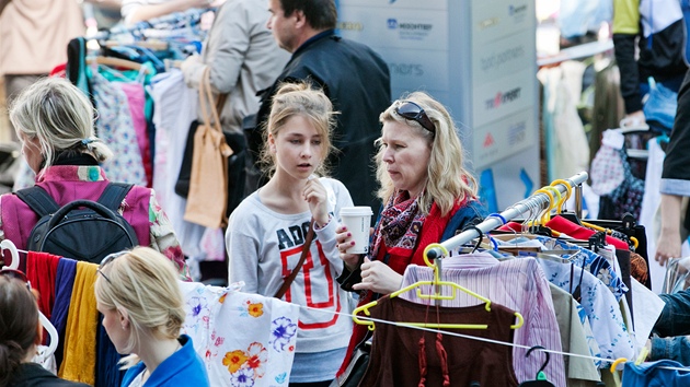 Na Jarmark OnaDnes.cz dorazily stovky lidí. (19. května 2012, Praha) Na Jarmark OnaDnes.cz dorazily stovky lidí. (19. května 2012, Praha)
