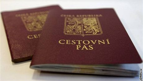 Cestovní pas eské republiky s biometrickými údaji vydaný v roce 2007