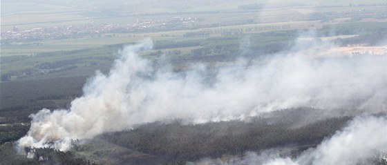 HUSTÝ DÝM. Lesní poár mezi Bzencem, Stránicí a Ratíkovicemi na Hodonínsku....