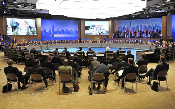 Summit NATO v americkém Chicagu