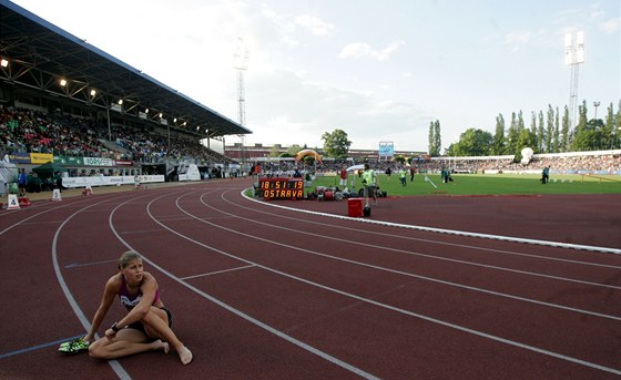 Momentka z ostravského atletického mítinku Zlatá tretra 2012.