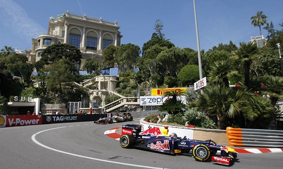 S DOMINANTOU V POZADÍ. Sebastian Vettel z týmu Red Bull pi tréninku na Velkou...