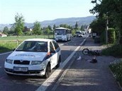 Tragick nehoda, pi n zemela idika mopedu ve Rtyni v Podkrkono. (23.