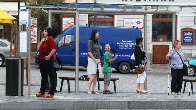 Oznaník zastávky piel radnici na piblin 57 tisíc korun.