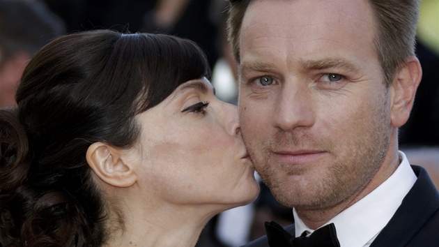 Ewan McGregor a jeho manelka Eve Mavrakisová (Cannes 2012)