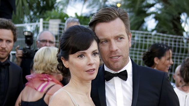 Ewan McGregor a jeho manelka Eve Mavrakisová (Cannes 2012)