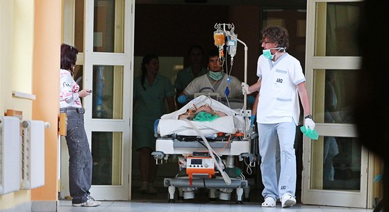 Zamstnanci krajských nemocnic se obávají, e fúze s sebou pinese i vlnu propoutní. Ilustraní snímek