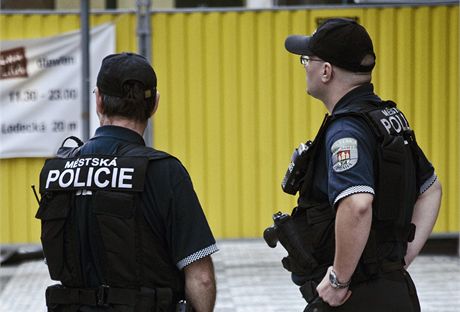 Devtatyicetiletý mu se ukájel v blízkosti ostravské autobusové zastávky Hraneník. Skonil v rukou policie. Ilustraní snímek