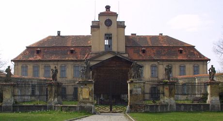 Zámecký park v Plzni-Kimicích hostí divadelní festival pod irým nebem. 