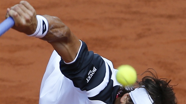 panlský tenista David Ferrer v semifinálovém duelu Roland Garros s krajanem
