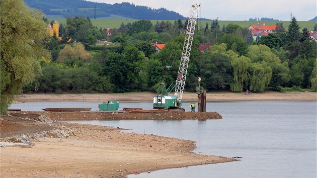 Tábor, 4.6.2012, Jordán, vypoutní, odbahnní, zákaz vstupu Na dno Jordána v