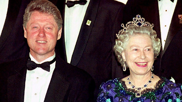 Americký prezident Bill Clinton a britská královna Albta II. (1994) 