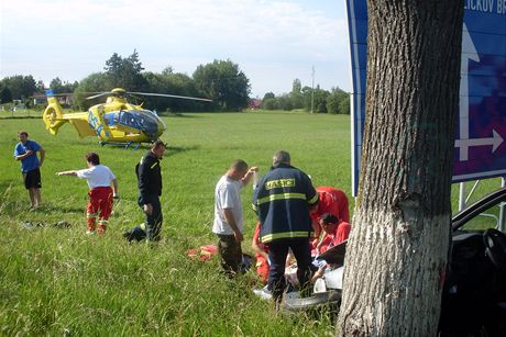 Nehoda motocyklu a osobnho automobilu v Kroun na Chrudimsku (17. 6. 2012)