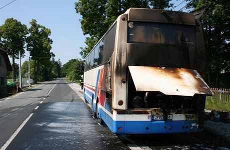 V Havlovicích hoel autobus, který vezl stedokoláky a jejich uitele. 