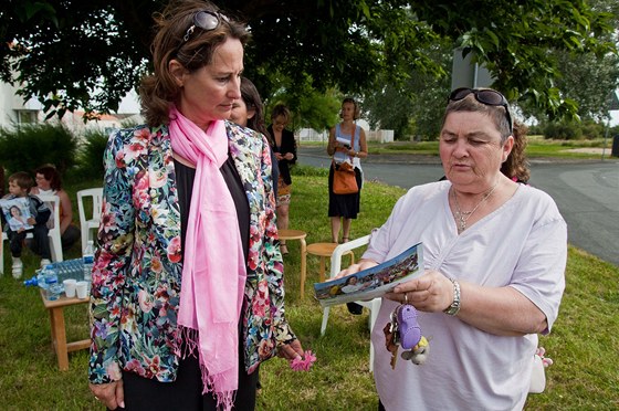 Ségolene Royalová v pedvolebním boji - ve Villeneuve-les Salines nedaleko