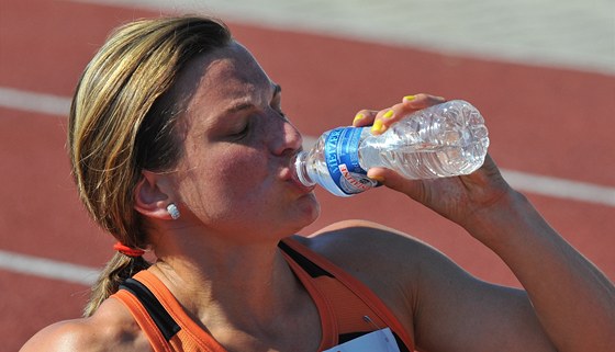 Lucie krobáková na mistrovství republiky vyhrála 100 metr pekáek.
