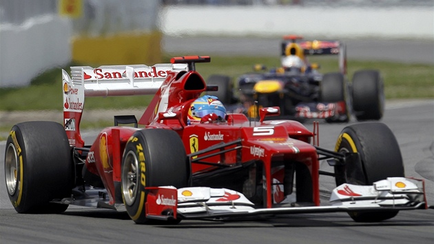 Fernando Alonso na trati Velké ceny Kanady.