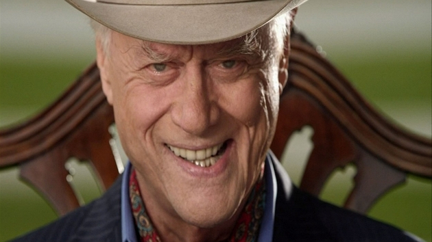 Dallas 2012: stednho hamouna JR Ewinga si opt zahrl Larry Hagman.