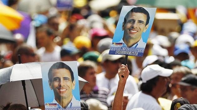 Na cest venezuelského opoziního prezidentského kandidáta Henriquea Caprilese...