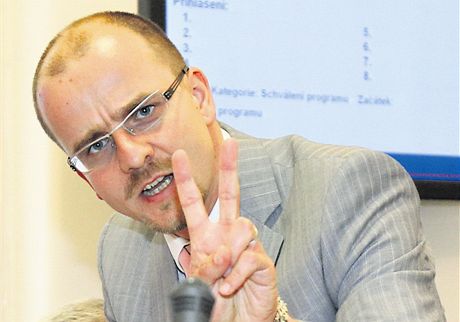 Marek Semerád svj odchod z Bruselu popírá.