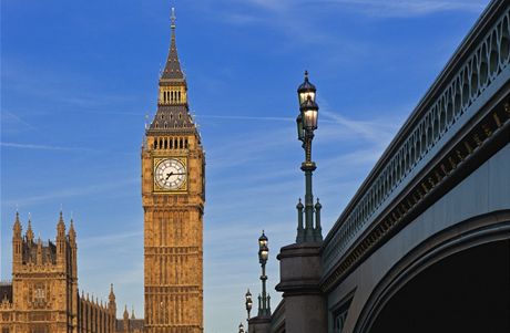 Slavná hodinová v v Londýn pezdívaná hovorov Big Ben