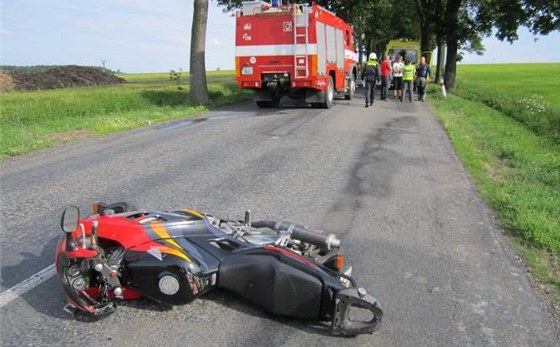 Motocyklista zemel v sobotu veer ve Skuti na Chrudimsku (ilustraní foto).