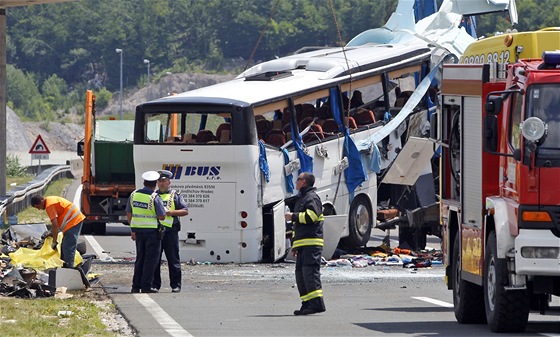 Nehoda eského autobusu v Chorvatsku, pi ní zahynulo 8 lidí. (23. ervna 2012)