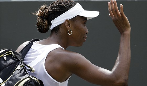 SBOHEM! Venus Williamsová se louí s Wimbledonem.