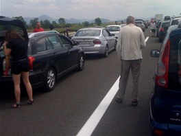 Zcpa na chorvatsk dlnici A1 po tragick nehod eskho autobusu (23. ervna...