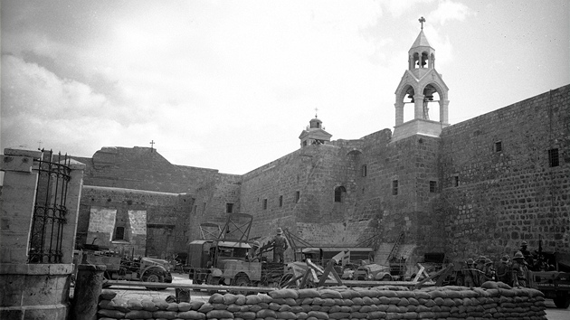 Chrám narození Pán v Betlém na snímku z roku 1947