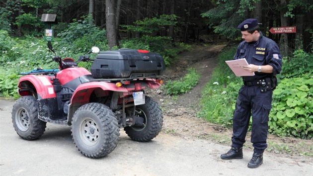 Policist kontrolovali v Beskydech i kadou tykolku.