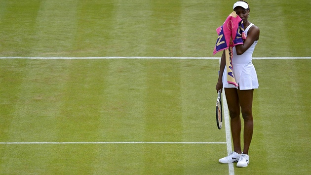 SBOHEM! Venus Williamsová se louí s Wimbledonem.