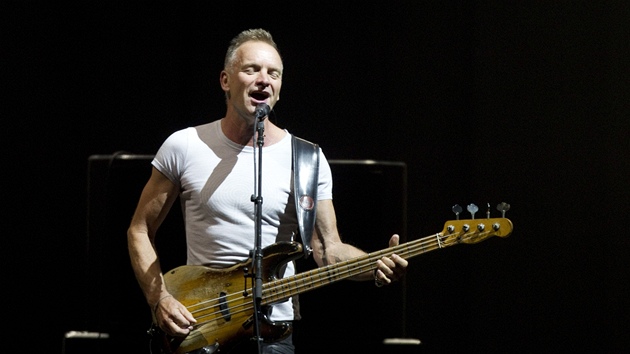 Sting (Praha, O2 arena, 25. 6. 2012)