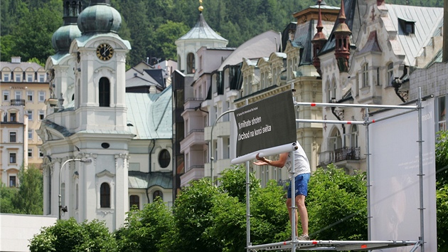 V Karlovch Varech je ve pichystno na pten zahjen 47. ronku filmovho festivalu.