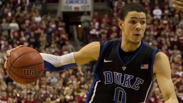 Austin Rivers v dresu univerzitního celku Duke Blue Devils. Austin Rivers v dresu univerzitního celku Duke Blue Devils.