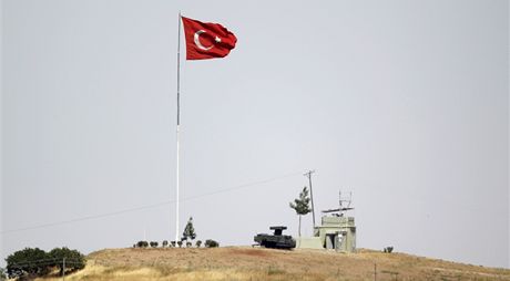 Raketomet turecké armády na hranicích se Sýrií (1. ervence 2012)