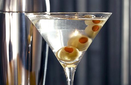 Sklenika martini. Ilustraní snímek.