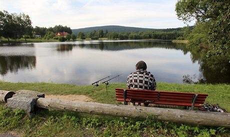 Mu do Beclavi pijel rybait. Udusil se ale ve svém aut, kdy si pitápl ohávaem. Ilustraní snímek