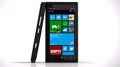 Tohle se nestane: Nokia Lumia 900 s Windows Phone 8