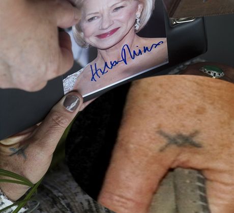 Tetování Helen Mirrenové 