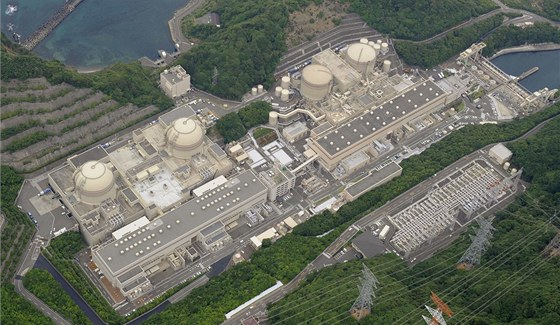 Letecký pohled na jadernou elektrárnu Ohi