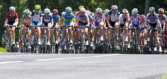 Cyklistický etapový závod Tour de Feminin zcela ovládla Ruska Pankovová.